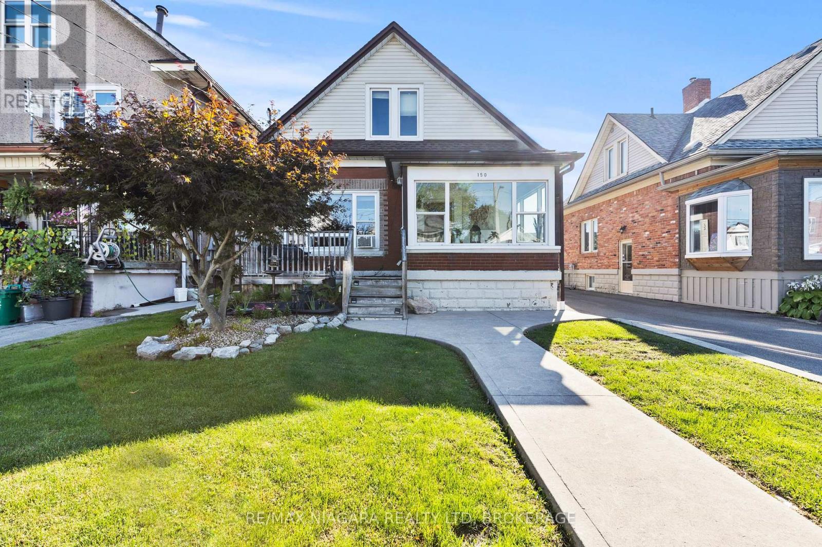 150 Burgar Street, Welland, Ontario  L3B 2S8 - Photo 2 - X12391482