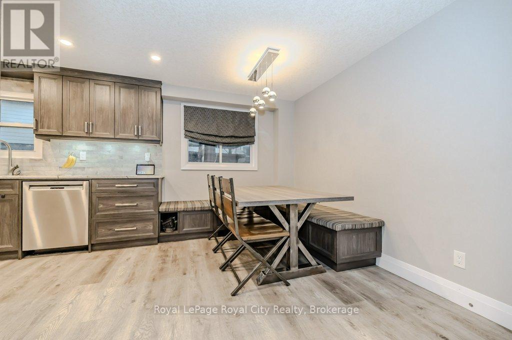 478 Pinetree Crescent, Cambridge, Ontario  N3H 4X5 - Photo 12 - X12391431