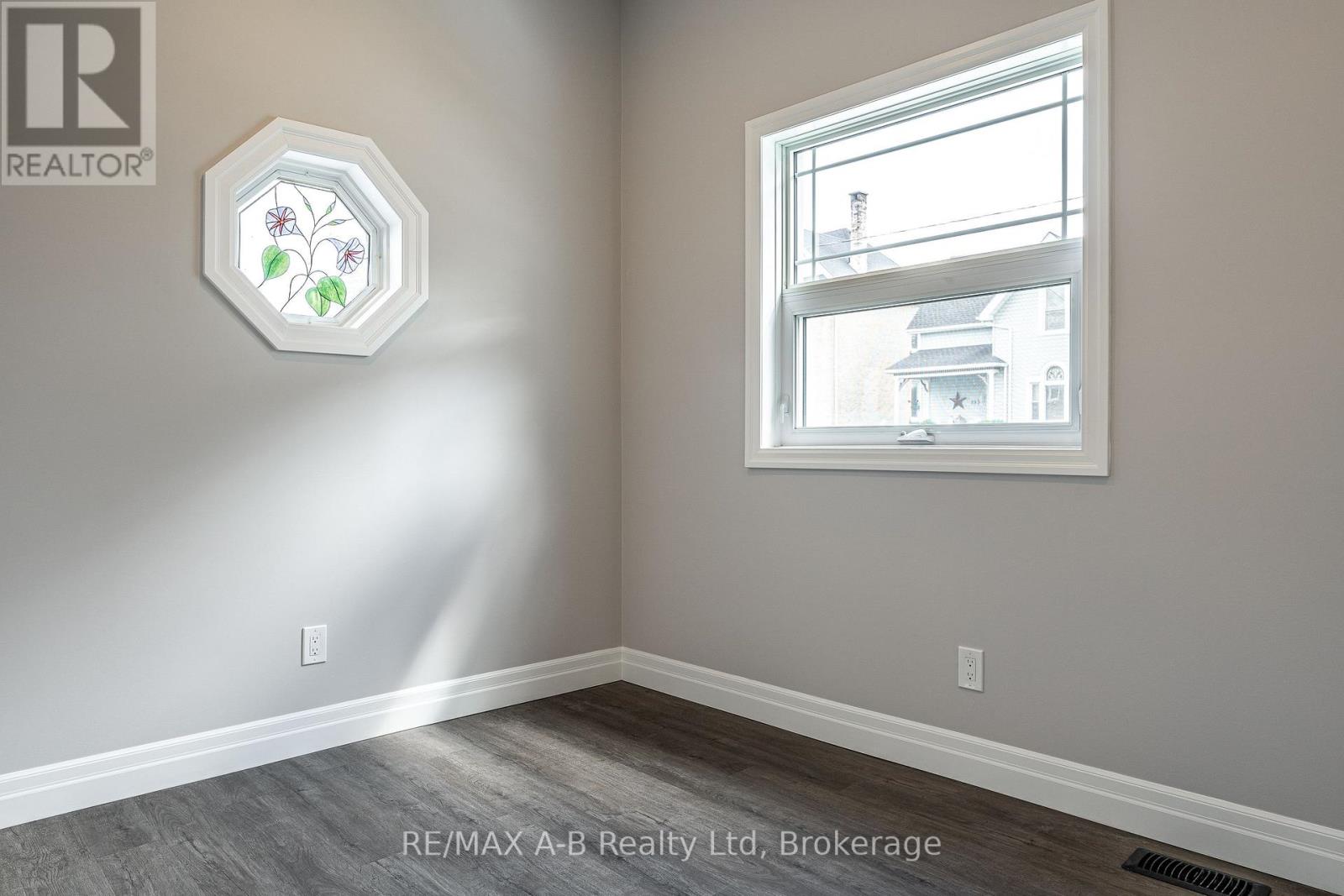 198 Water Street S, St. Marys, Ontario  N4X 1C5 - Photo 13 - X12391525