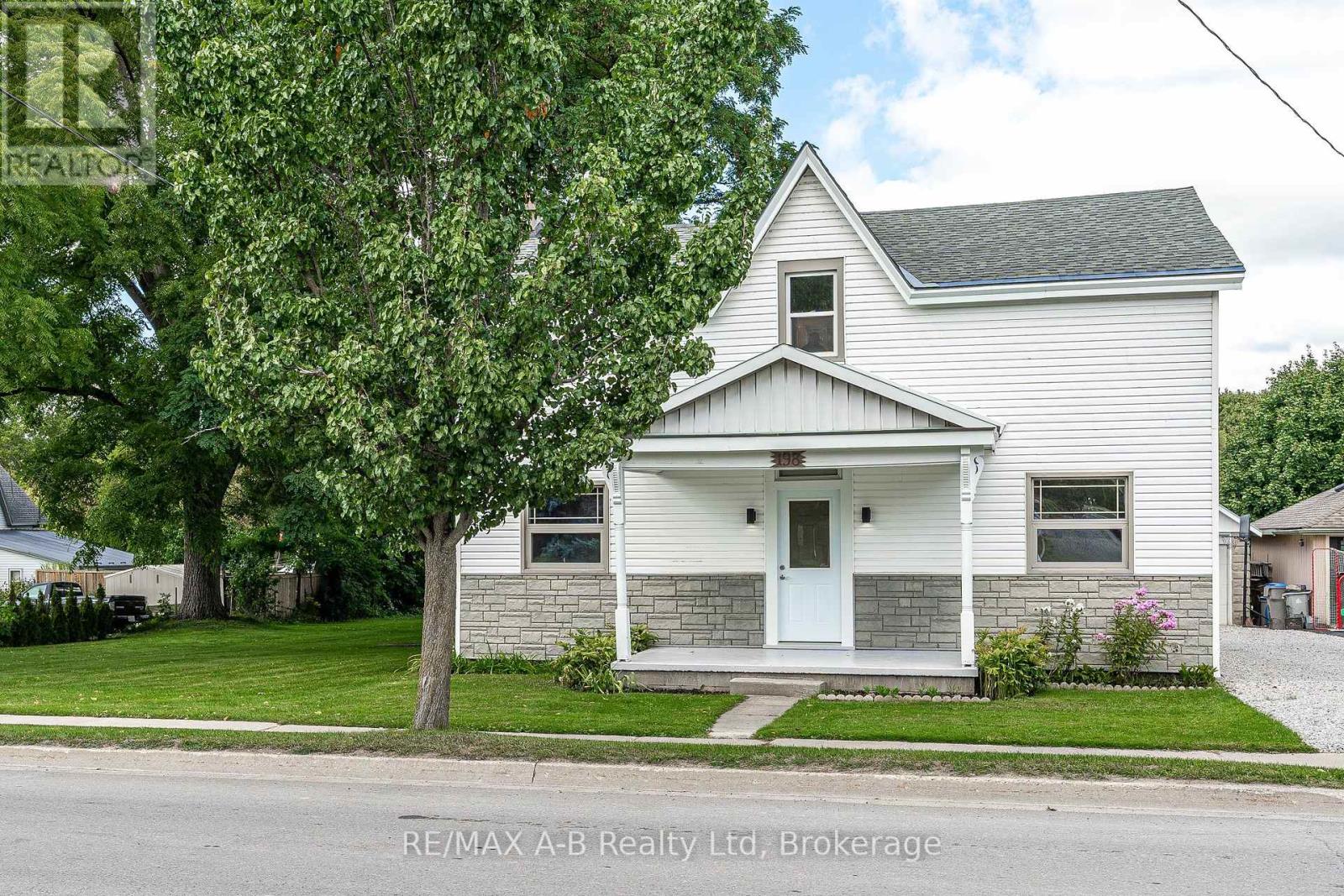 198 Water Street S, St. Marys, Ontario  N4X 1C5 - Photo 2 - X12391525