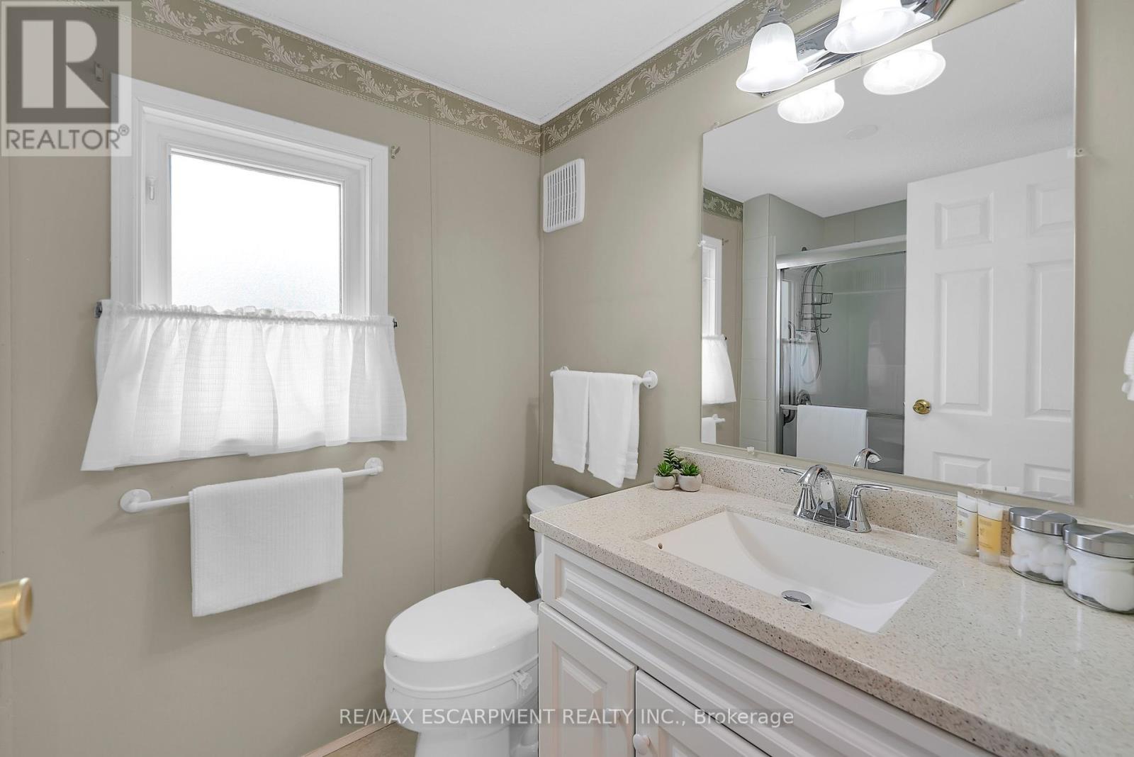 213 - 3033 Townline Road, Fort Erie, Ontario  L0S 1S1 - Photo 17 - X12330942