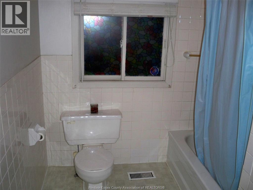 427 Gladstone Avenue, Windsor, Ontario  N9A 2P8 - Photo 8 - 25022830