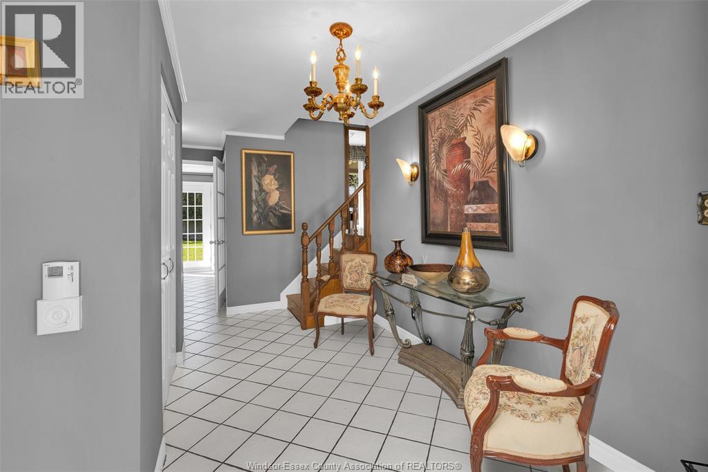 2855 Forest Glade Drive, Windsor, Ontario N8R 1L4 - Photo 10 - 25022735