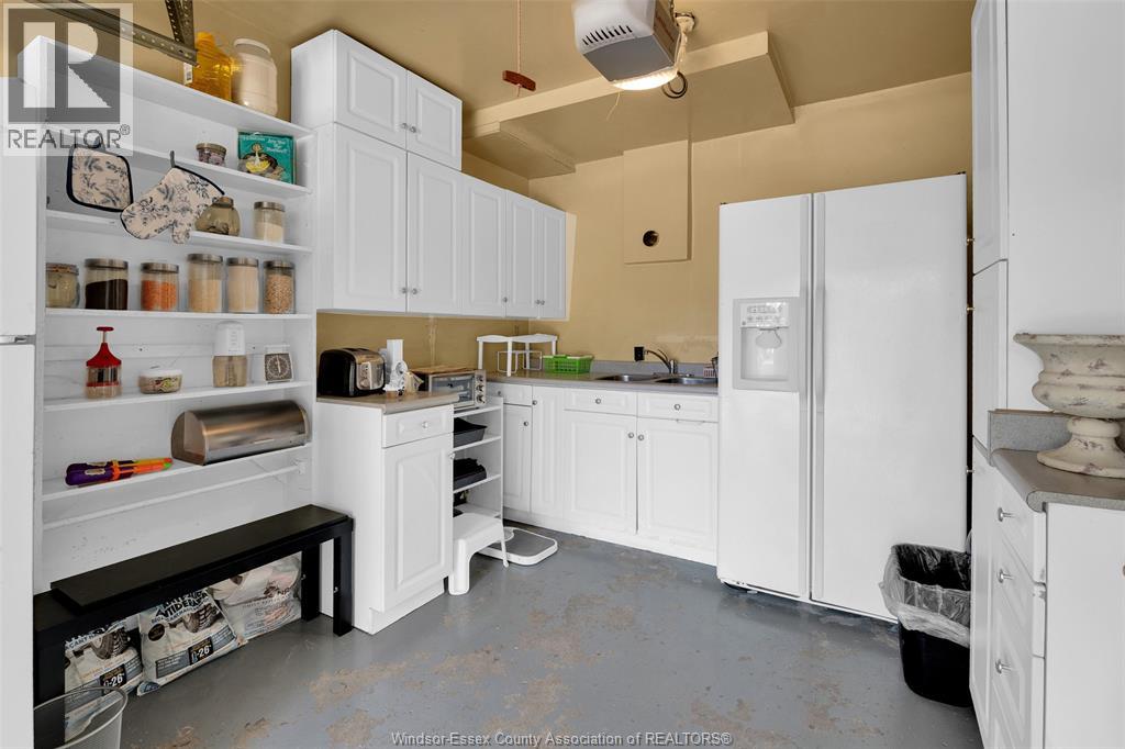 2855 Forest Glade Drive, Windsor, Ontario N8R 1L4 - Photo 35 - 25022735