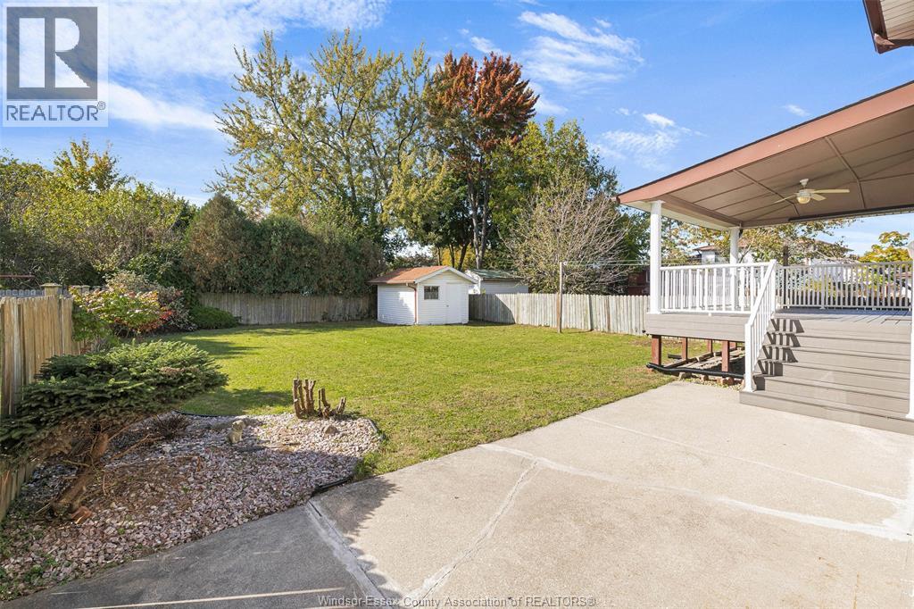 2855 Forest Glade Drive, Windsor, Ontario N8R 1L4 - Photo 5 - 25022735