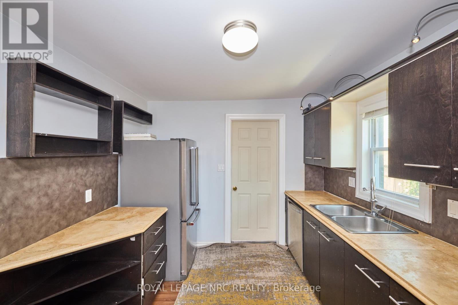 557 Geneva Street, St. Catharines, Ontario  L2N 2J1 - Photo 16 - X12337989