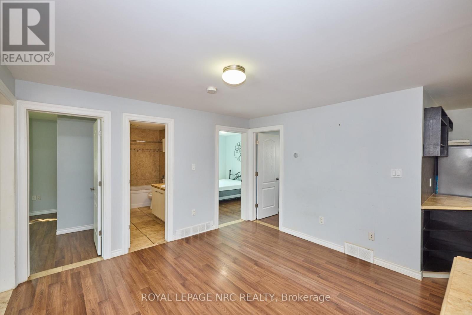 557 Geneva Street, St. Catharines, Ontario  L2N 2J1 - Photo 12 - X12337989