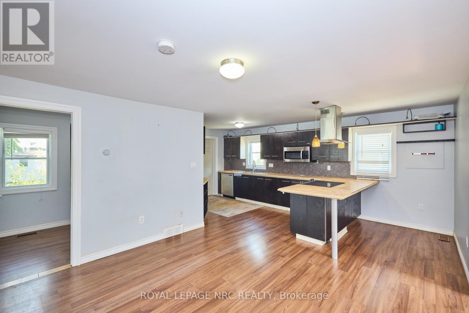 557 Geneva Street, St. Catharines, Ontario  L2N 2J1 - Photo 11 - X12337989