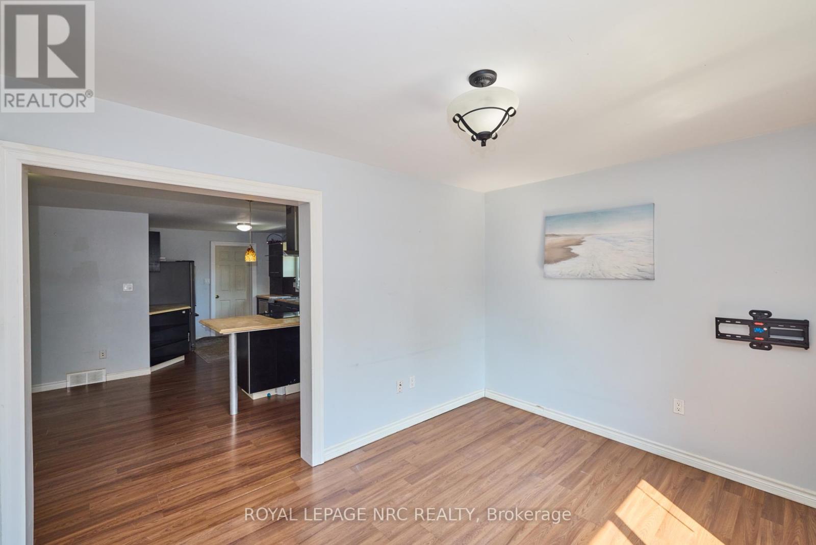 557 Geneva Street, St. Catharines, Ontario  L2N 2J1 - Photo 10 - X12337989