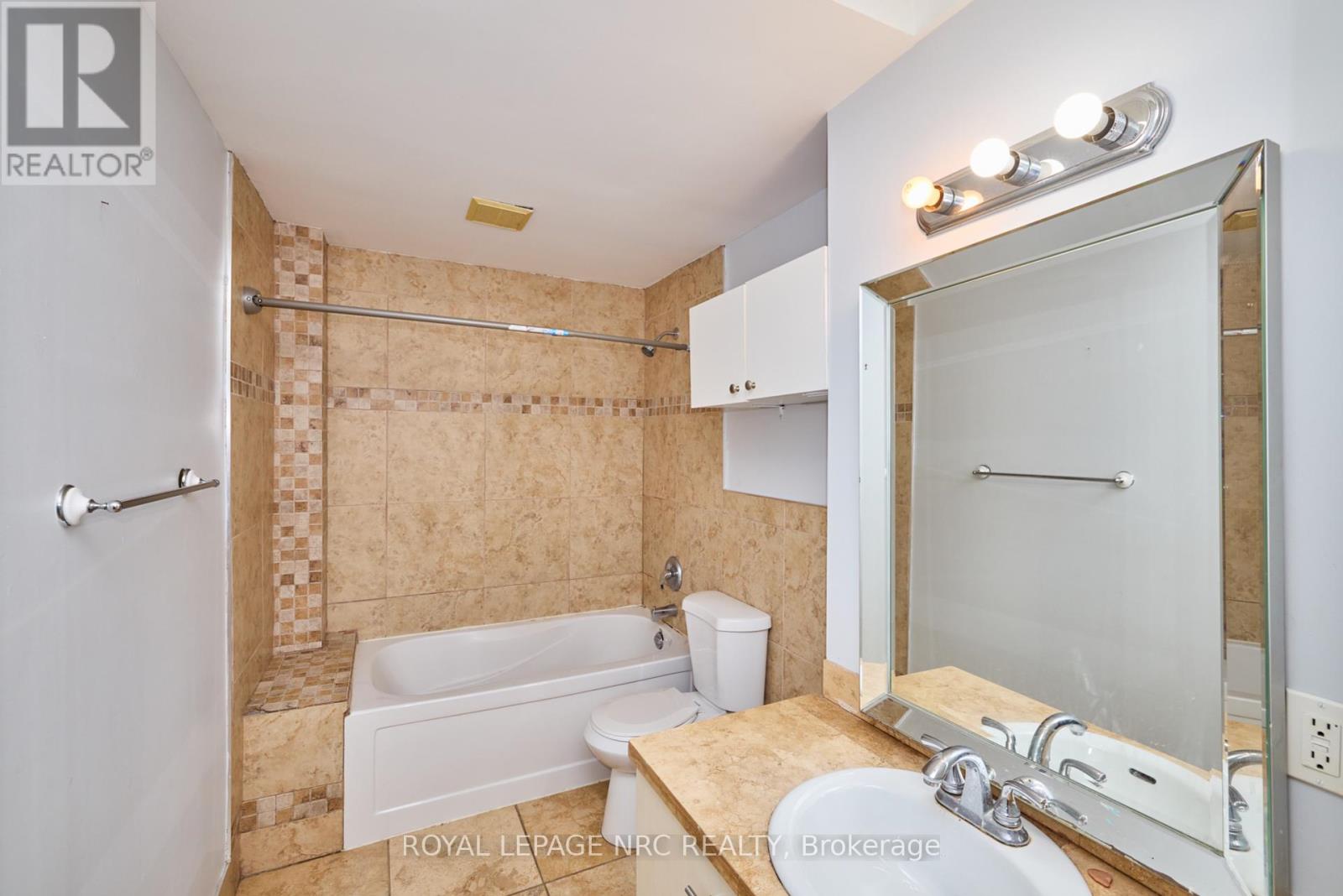 557 Geneva Street, St. Catharines, Ontario  L2N 2J1 - Photo 24 - X12337989