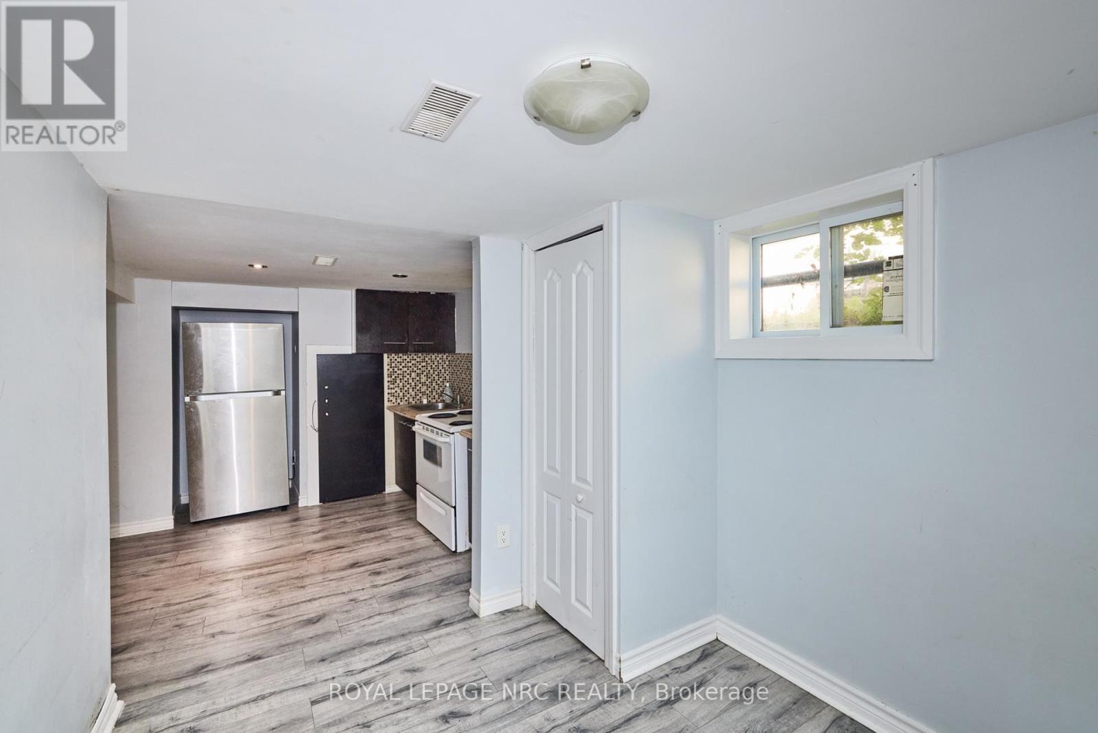 557 Geneva Street, St. Catharines, Ontario  L2N 2J1 - Photo 37 - X12337989