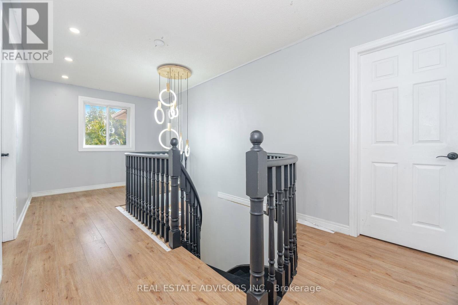 186 Ferndale Drive S, Barrie (Ardagh), Ontario  L4N 8A1 - Photo 11 - S12391272