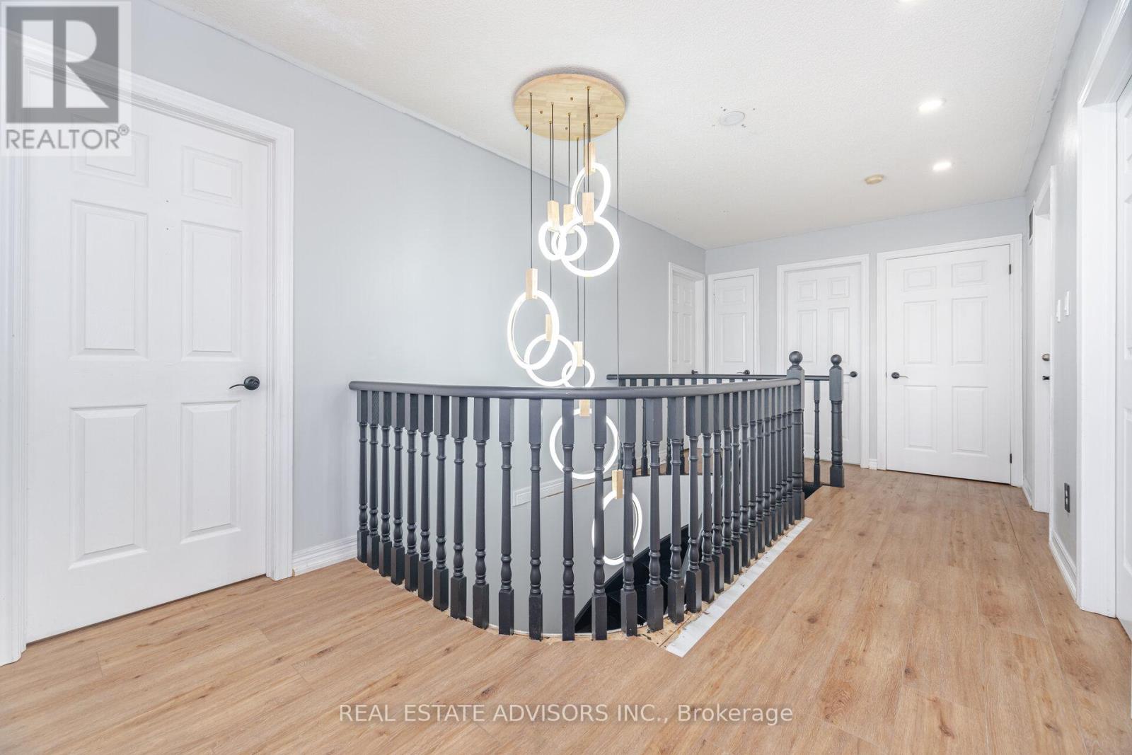 186 Ferndale Drive S, Barrie (Ardagh), Ontario  L4N 8A1 - Photo 12 - S12391272