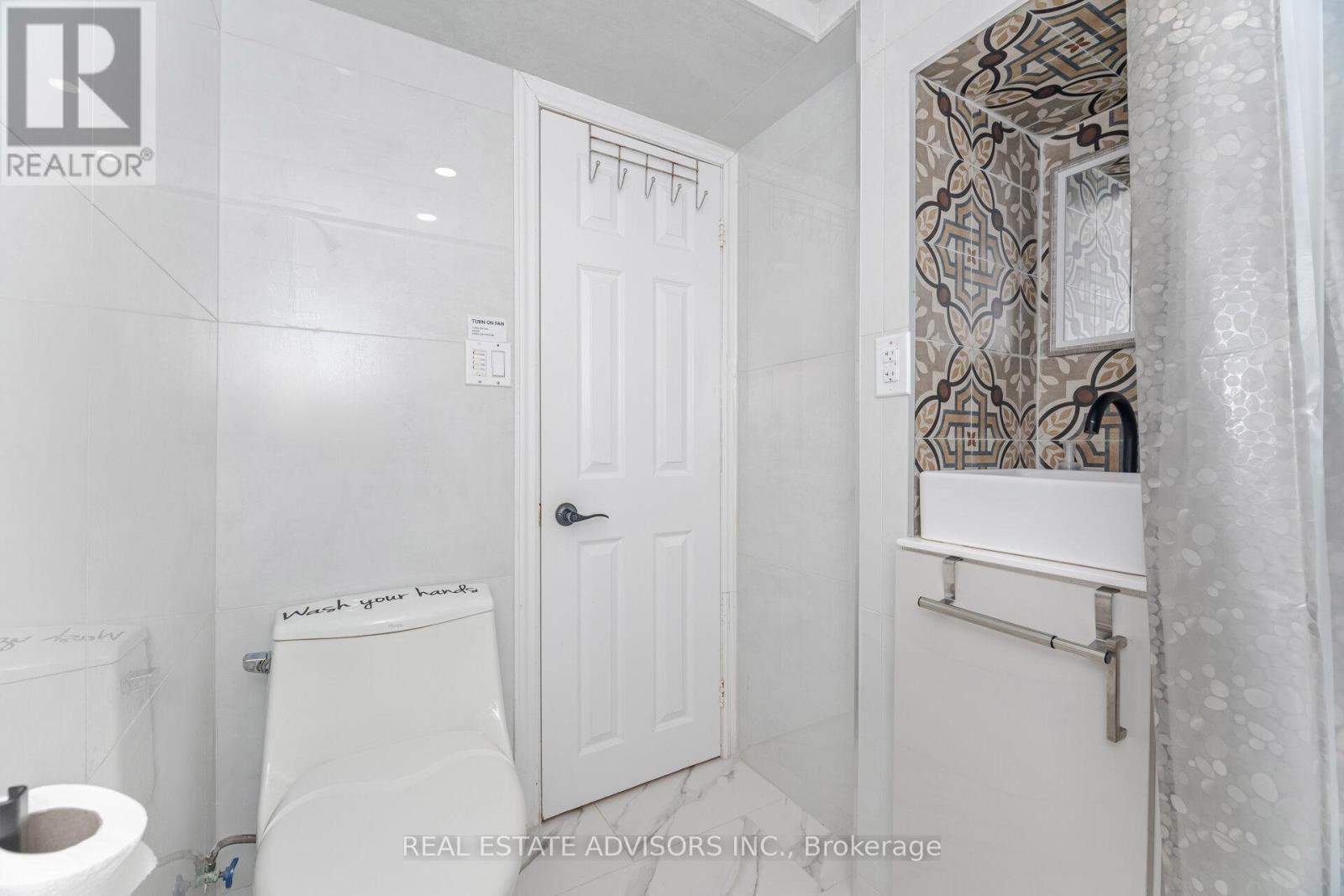 186 Ferndale Drive S, Barrie (Ardagh), Ontario  L4N 8A1 - Photo 14 - S12391272