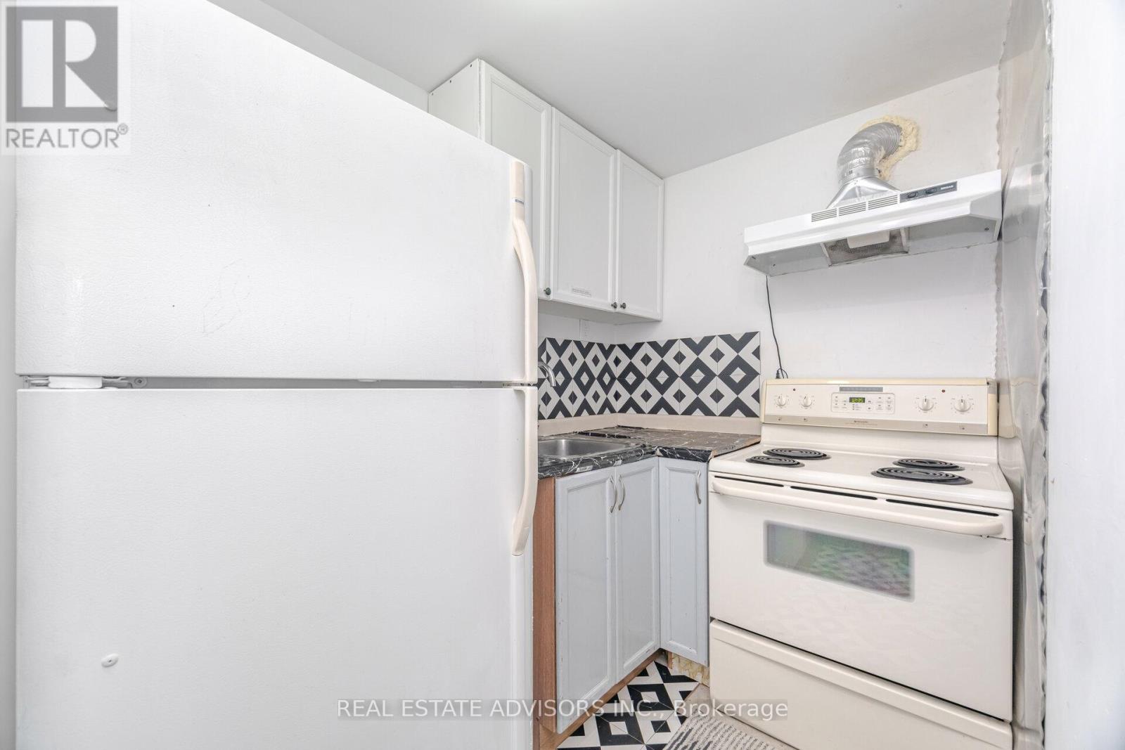 186 Ferndale Drive S, Barrie (Ardagh), Ontario  L4N 8A1 - Photo 32 - S12391272
