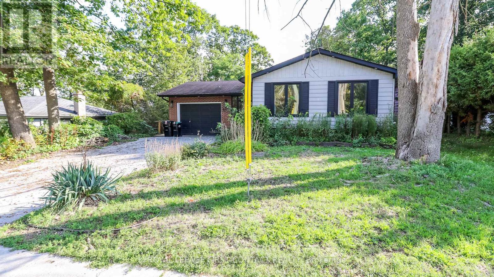 311 Anne Street N, Barrie, Ontario  L4N 5M7 - Photo 3 - S12391290