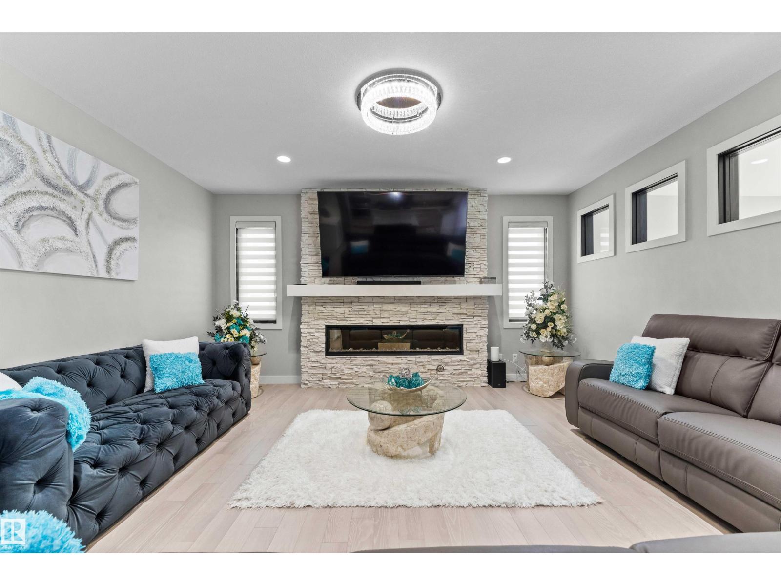 6813 Knox Lo Sw, Edmonton, Alberta  T6W 4R3 - Photo 3 - E4456870