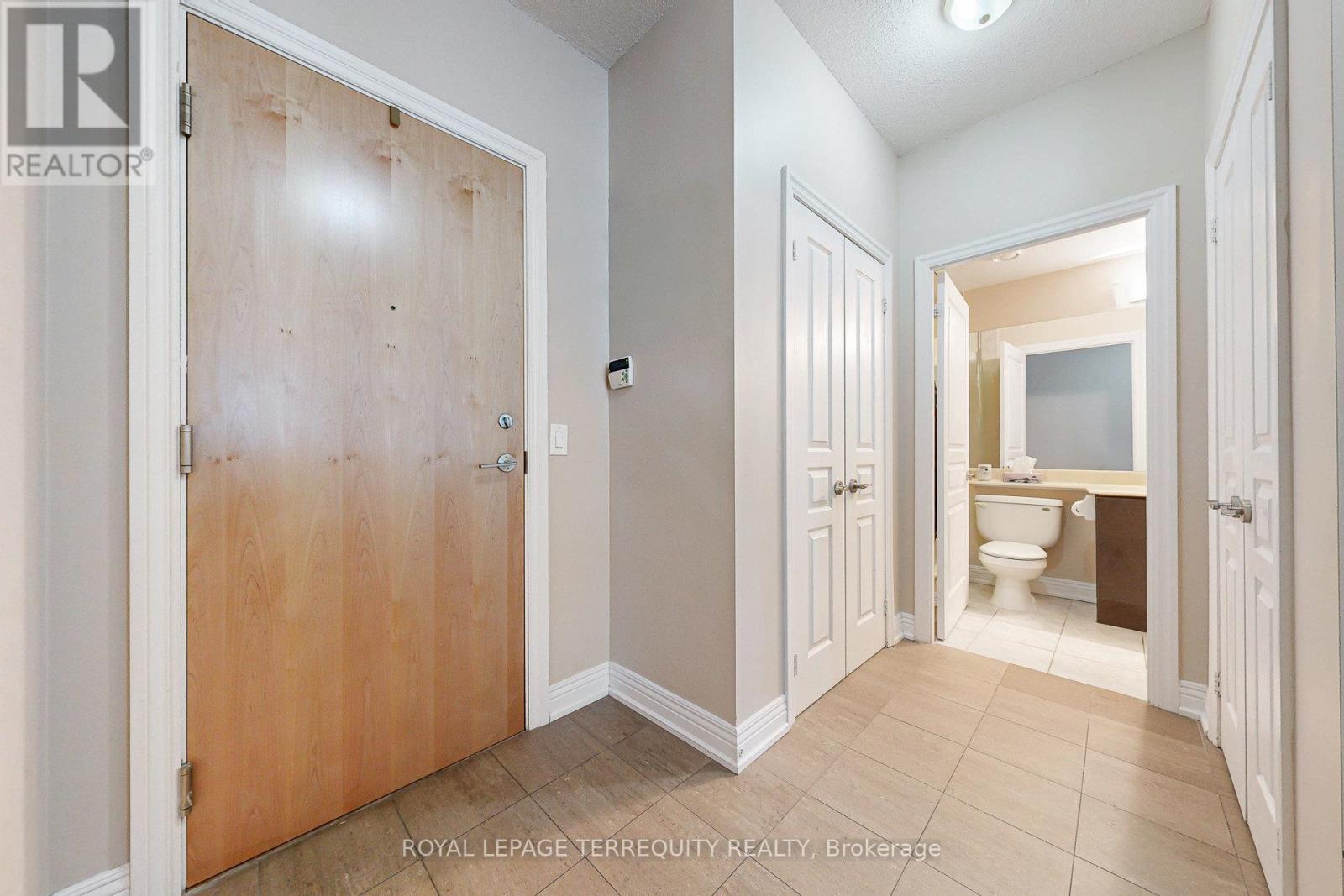 320 - 58 Marine Parade Drive, Toronto, Ontario  M8V 4G1 - Photo 8 - W12391245
