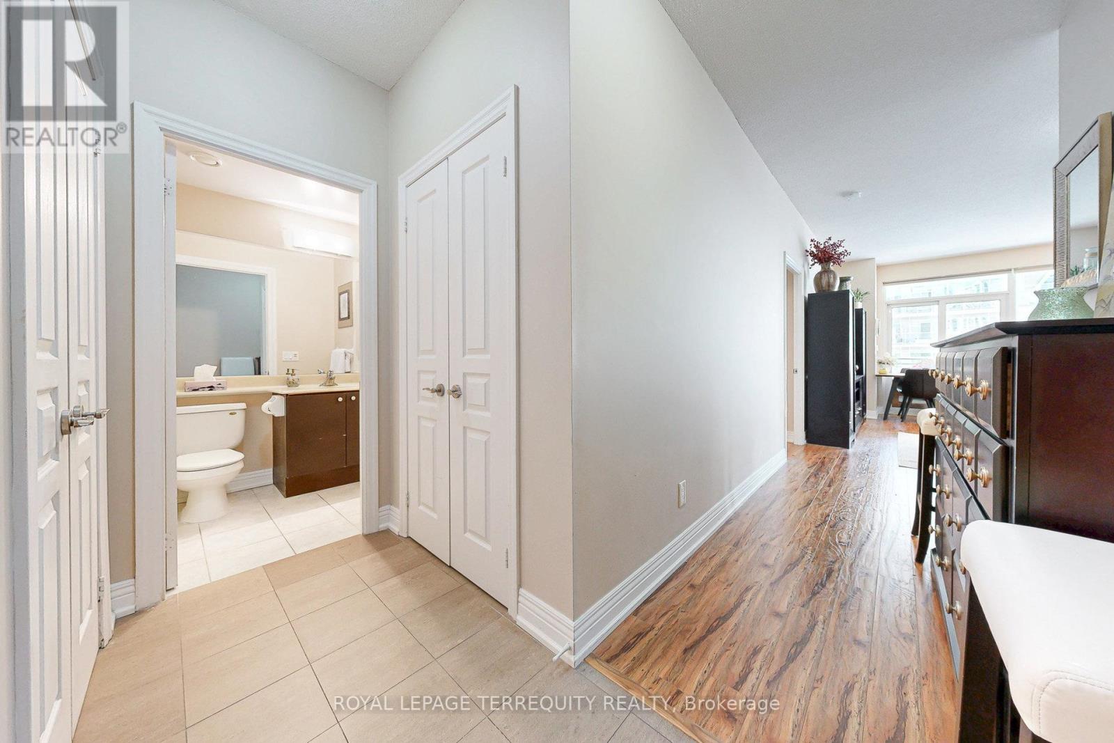 320 - 58 Marine Parade Drive, Toronto, Ontario  M8V 4G1 - Photo 9 - W12391245