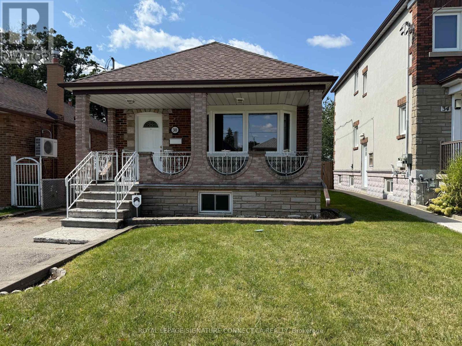 30 SNIDER AVENUE, Toronto, Ontario