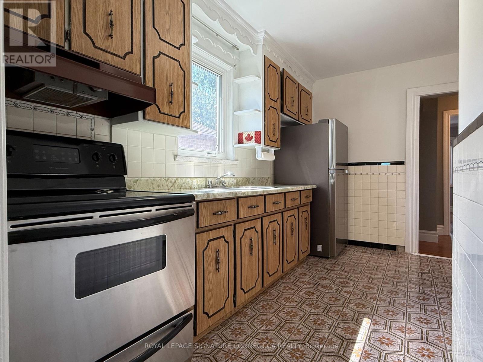 30 Snider Avenue, Toronto, Ontario  M6E 4R9 - Photo 11 - W12391298