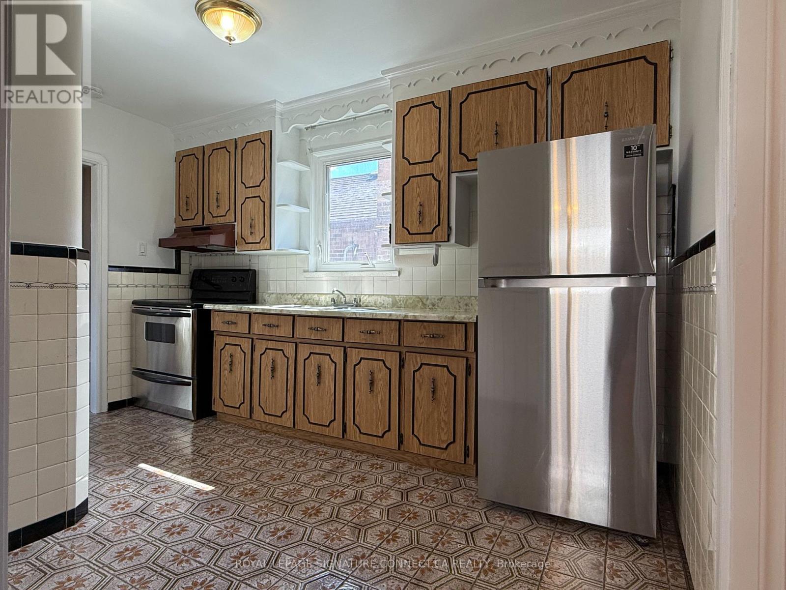 30 Snider Avenue, Toronto, Ontario  M6E 4R9 - Photo 12 - W12391298