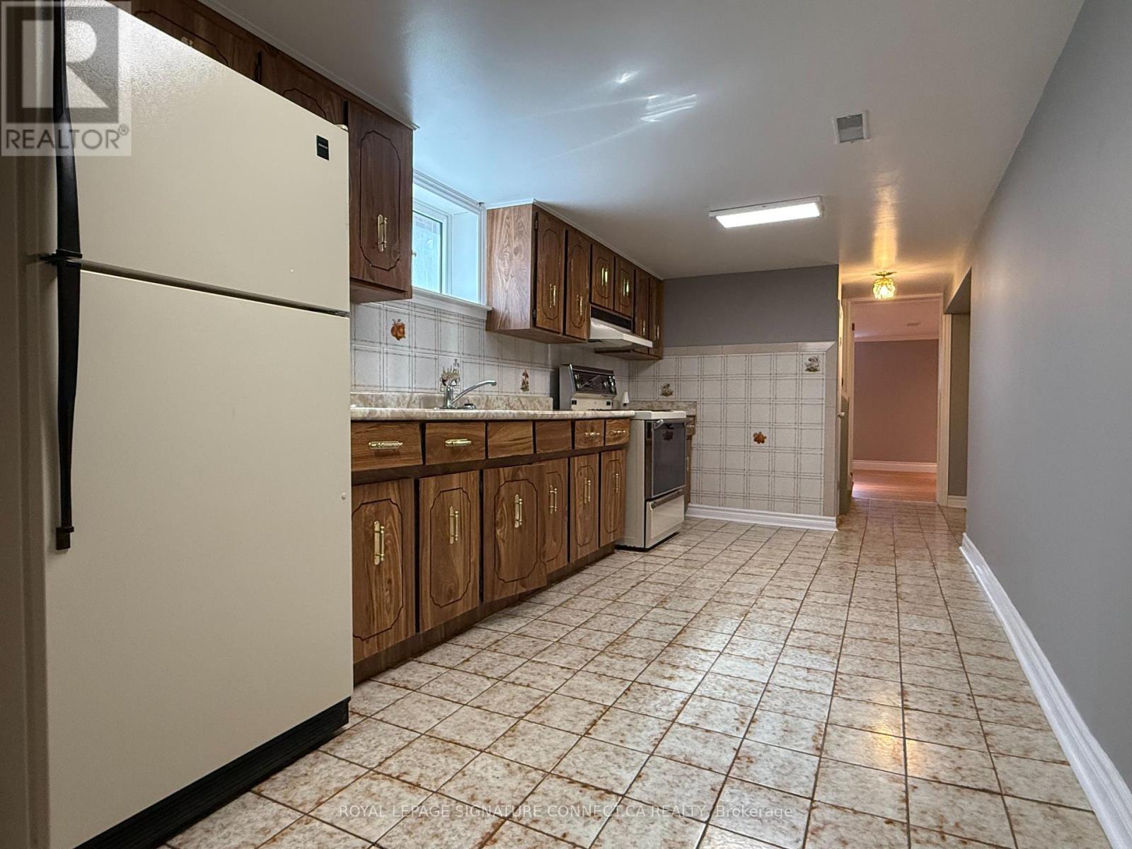 30 Snider Avenue, Toronto, Ontario  M6E 4R9 - Photo 25 - W12391298