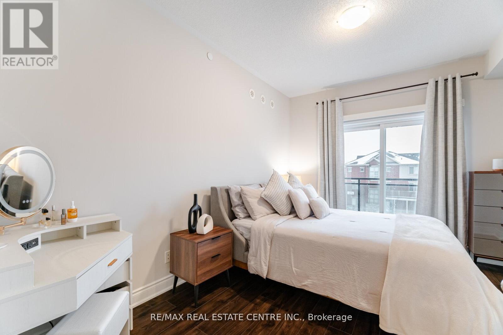 305 - 5705 Long Valley Road, Mississauga, Ontario  L5M 0M3 - Photo 24 - W12391318