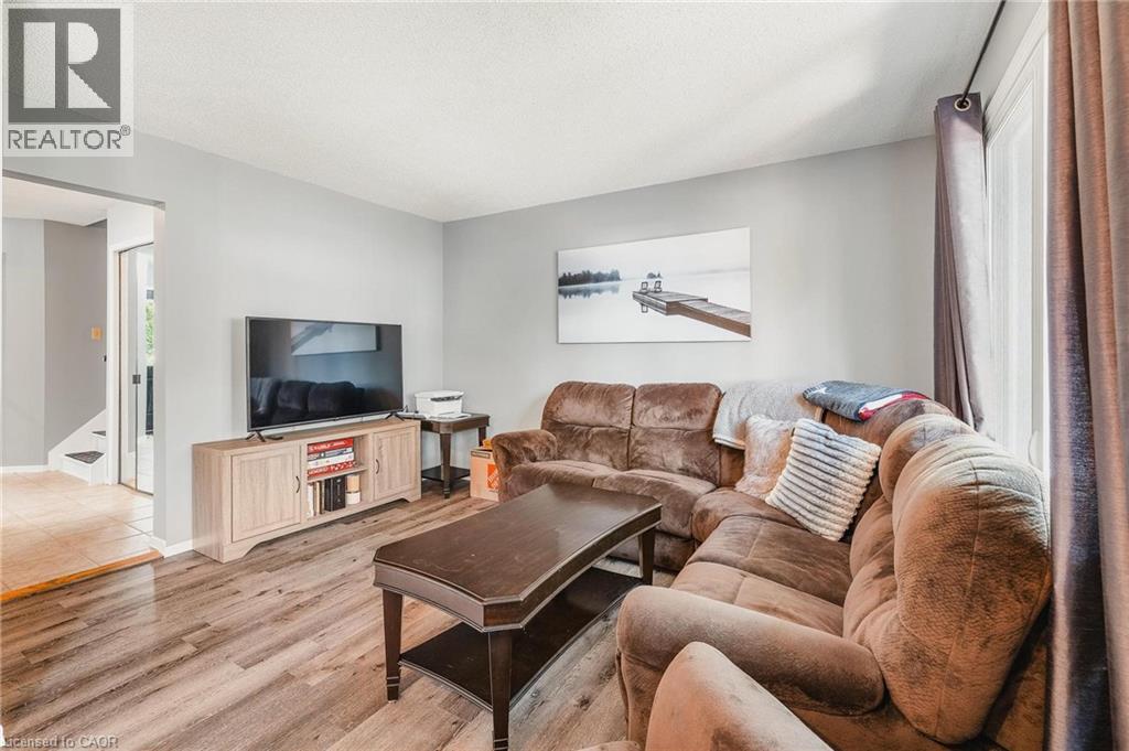 445 Kingscourt Drive Unit# 6, Waterloo, Ontario  N2K 3R4 - Photo 6 - 40767820