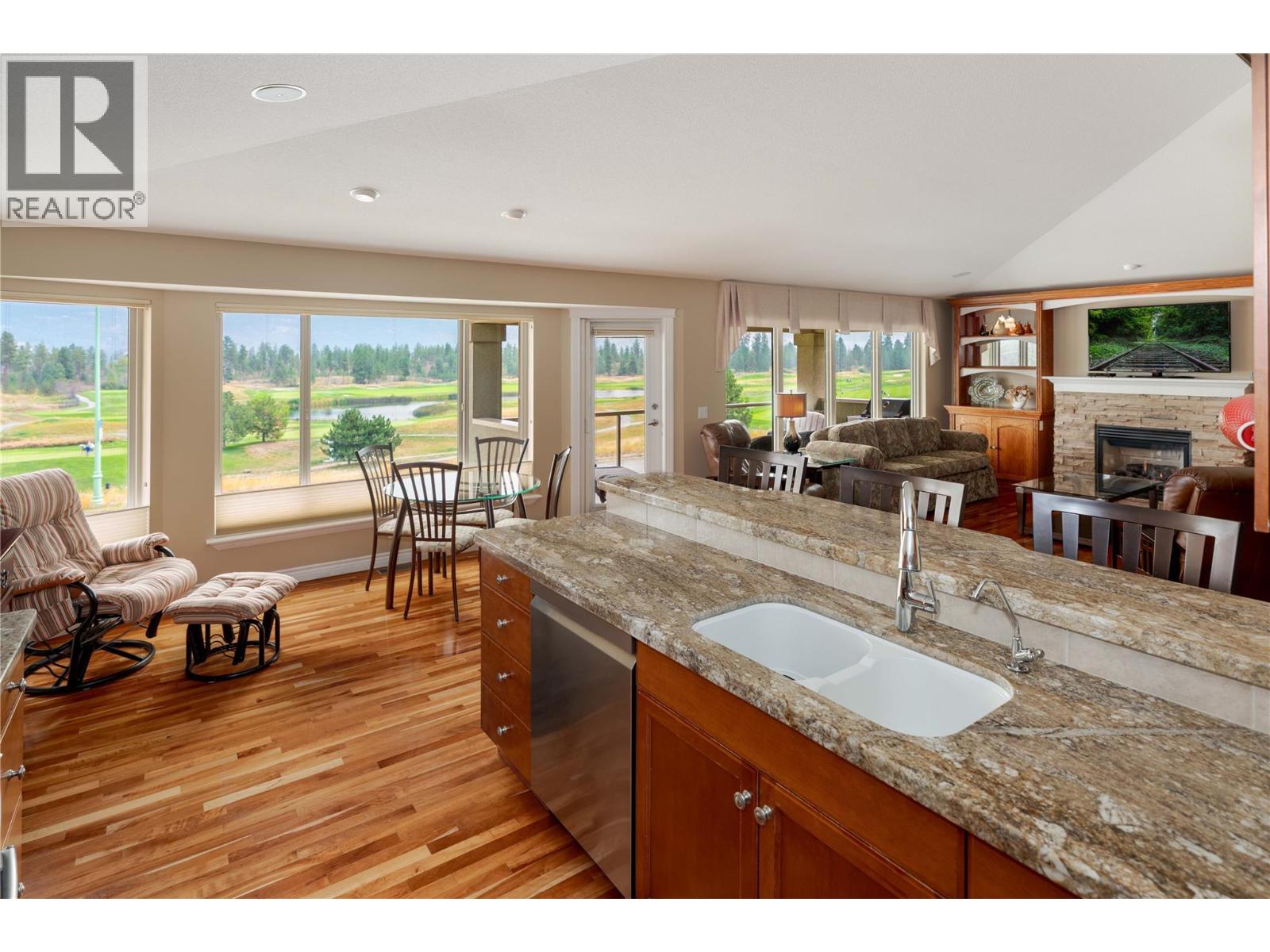 2455 Quail Ridge Boulevard Unit# 111 Kelowna Photo 4