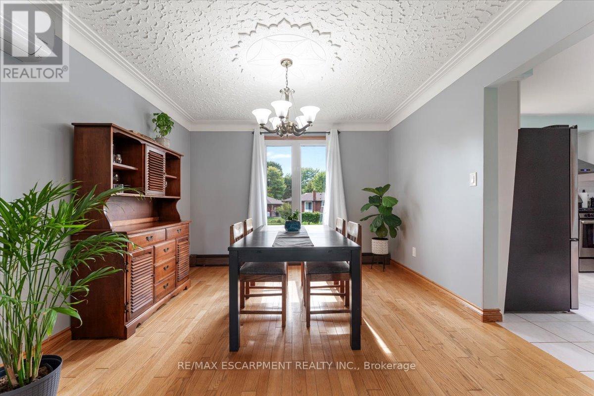 87 Loyalist Drive, Welland, Ontario  L3C 2X9 - Photo 17 - X12391258