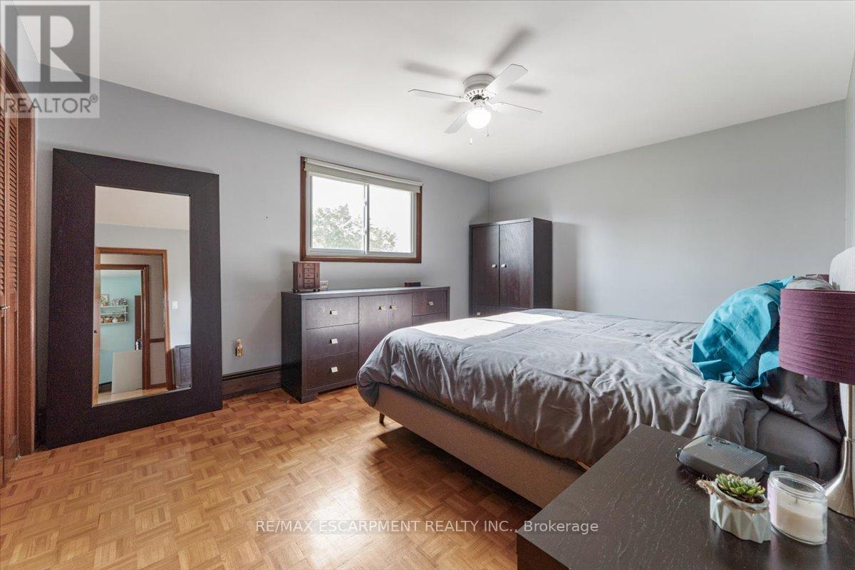 87 Loyalist Drive, Welland, Ontario  L3C 2X9 - Photo 23 - X12391258