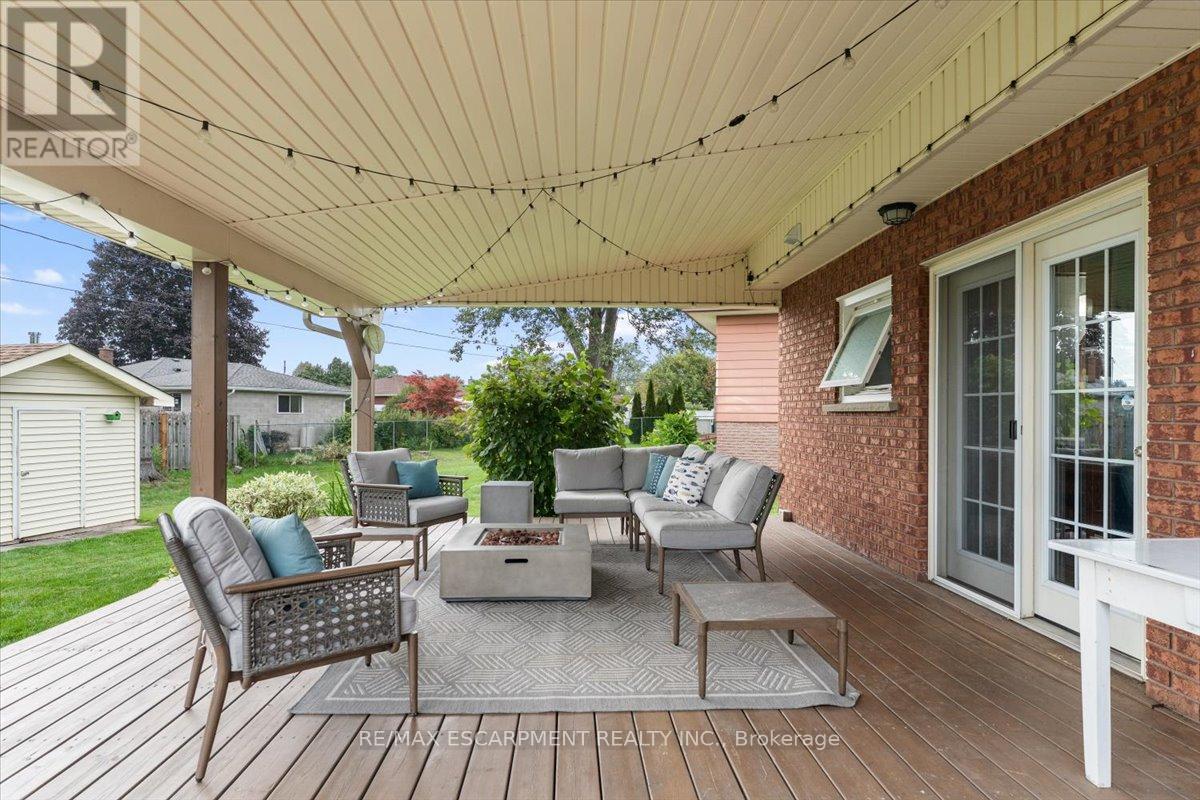 87 Loyalist Drive, Welland, Ontario  L3C 2X9 - Photo 38 - X12391258