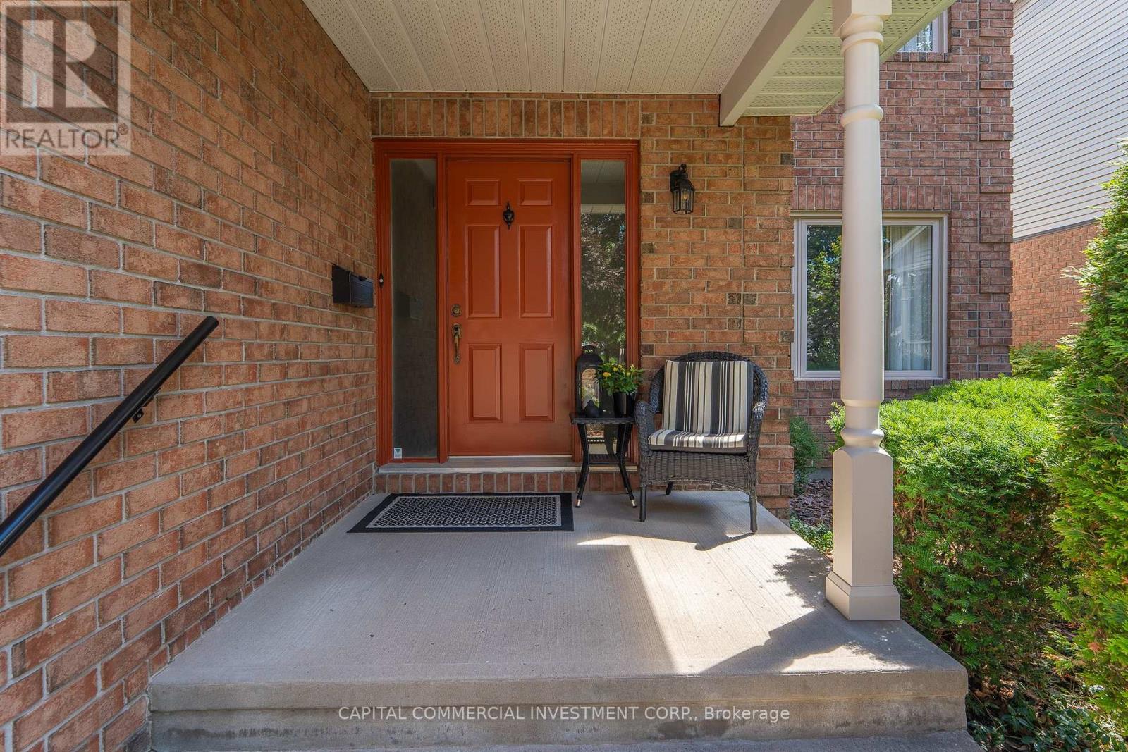 41 Tower Hill Crescent, Ottawa, Ontario  K2M 1R5 - Photo 3 - X12391587