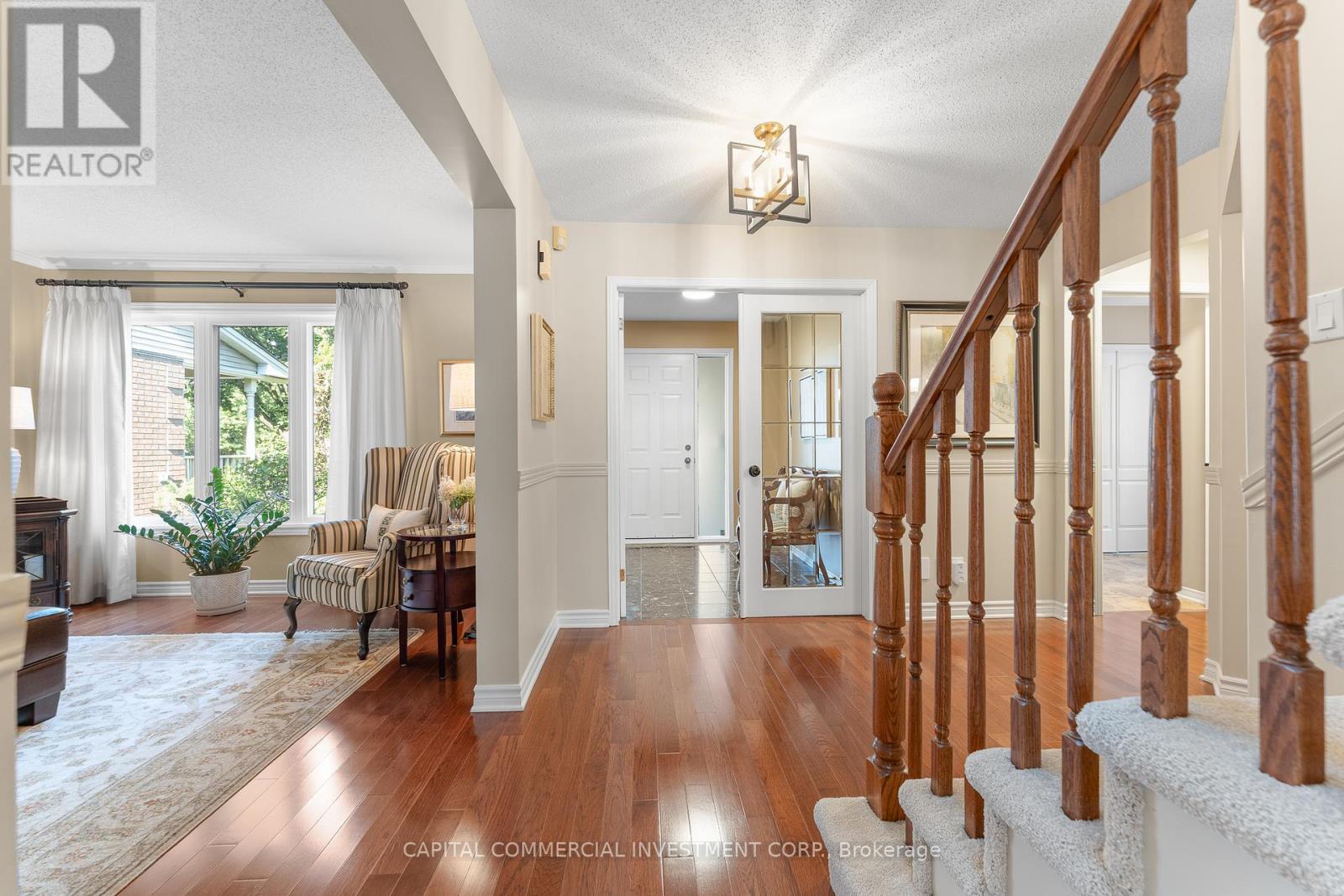 41 Tower Hill Crescent, Ottawa, Ontario  K2M 1R5 - Photo 5 - X12391587