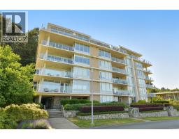 502 748 Sayward Hill Terr 748 Sayward Hill, Saanich, Ca