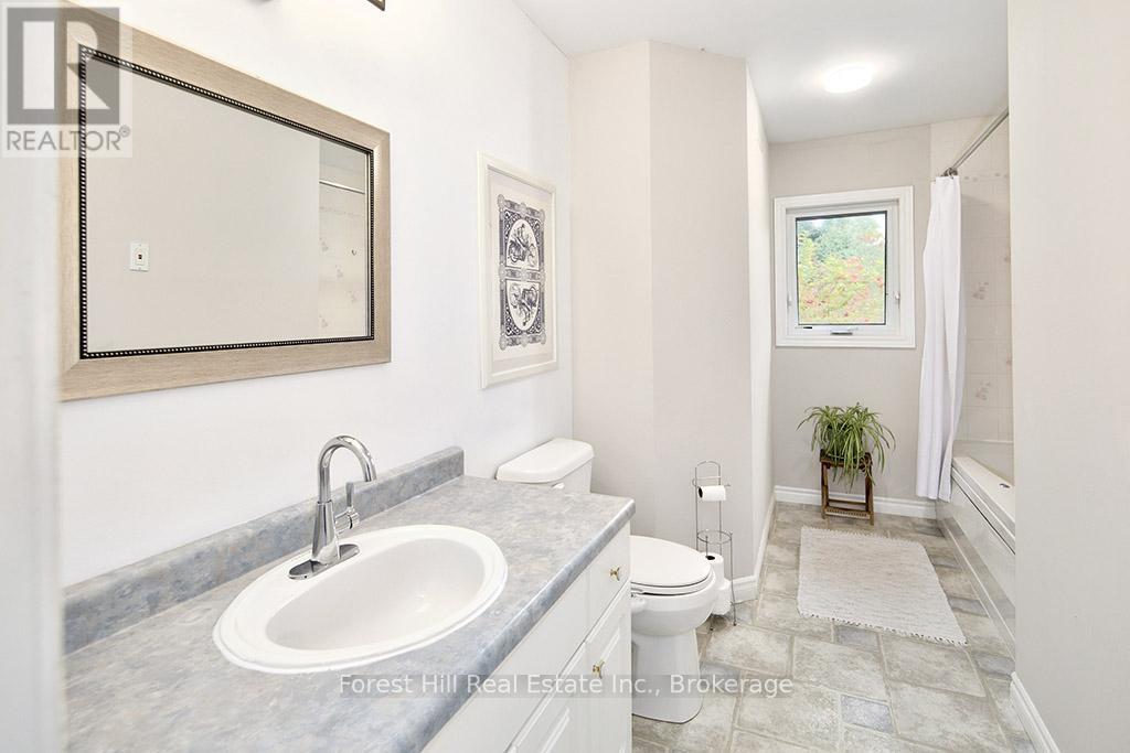 504097 Grey Road 12, West Grey, Ontario  N0C 1H0 - Photo 11 - X12391545