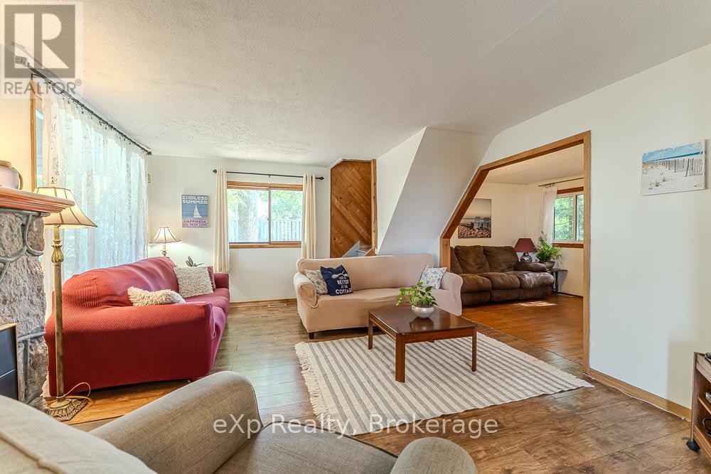 212 Green Street, Saugeen Shores, Ontario  N0H 2C0 - Photo 15 - X12391568