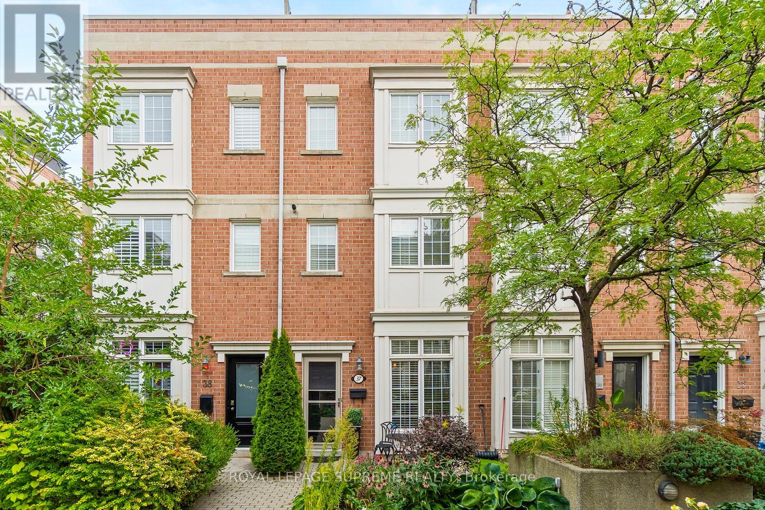 Property at 37 - 6 WELLESLEY PLACE image 1