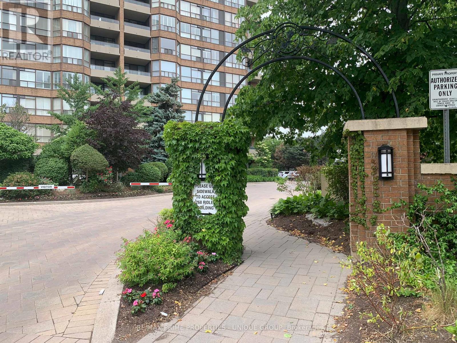 1517 - 268 Ridley Boulevard N, Toronto (Bedford Park-Nortown), Ontario  M5M 4N3 - Photo 1 - C12391496