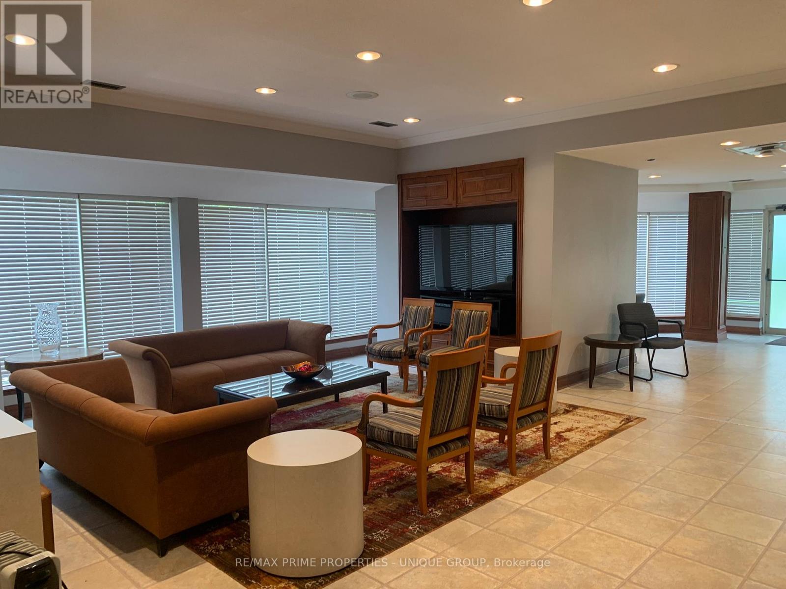 1517 - 268 Ridley Boulevard N, Toronto (Bedford Park-Nortown), Ontario  M5M 4N3 - Photo 7 - C12391496
