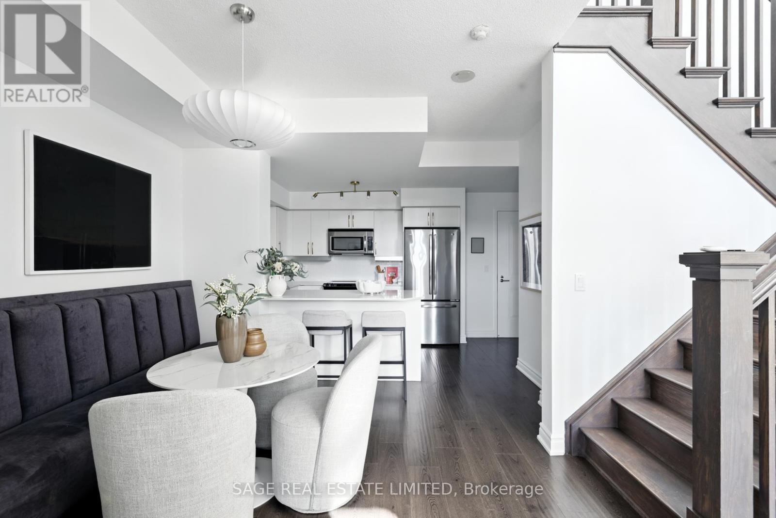 Th5 - 6 Pirandello Street, Toronto, Ontario  M6K 0B1 - Photo 7 - C12391515