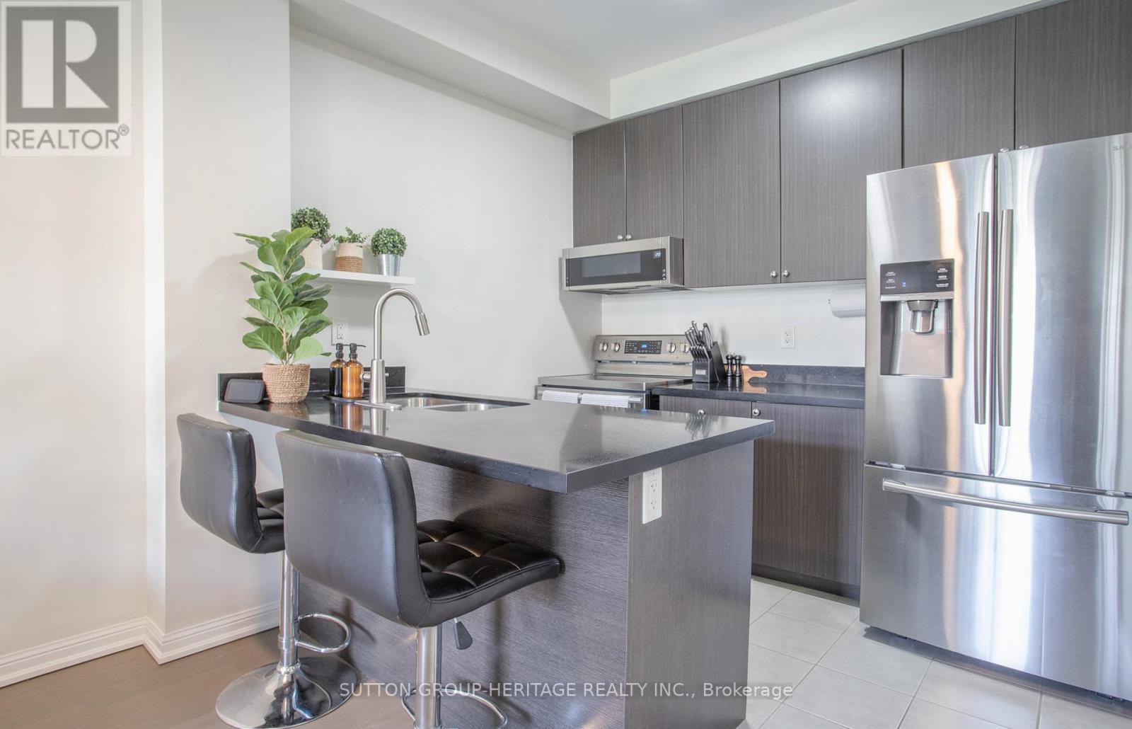 205 - 84 Aspen Springs Drive, Clarington, Ontario  L1C 0V3 - Photo 12 - E12391342