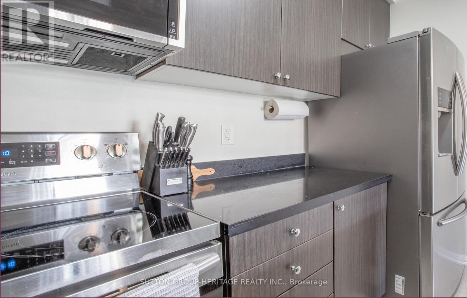 205 - 84 Aspen Springs Drive, Clarington, Ontario  L1C 0V3 - Photo 15 - E12391342