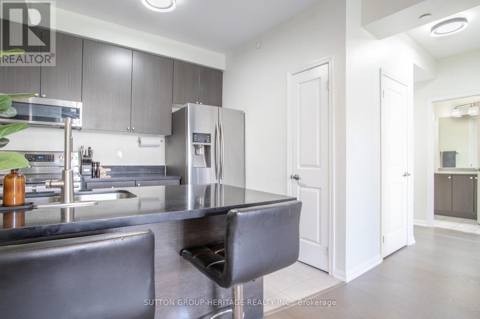 205 - 84 Aspen Springs Drive, Clarington, Ontario  L1C 0V3 - Photo 16 - E12391342