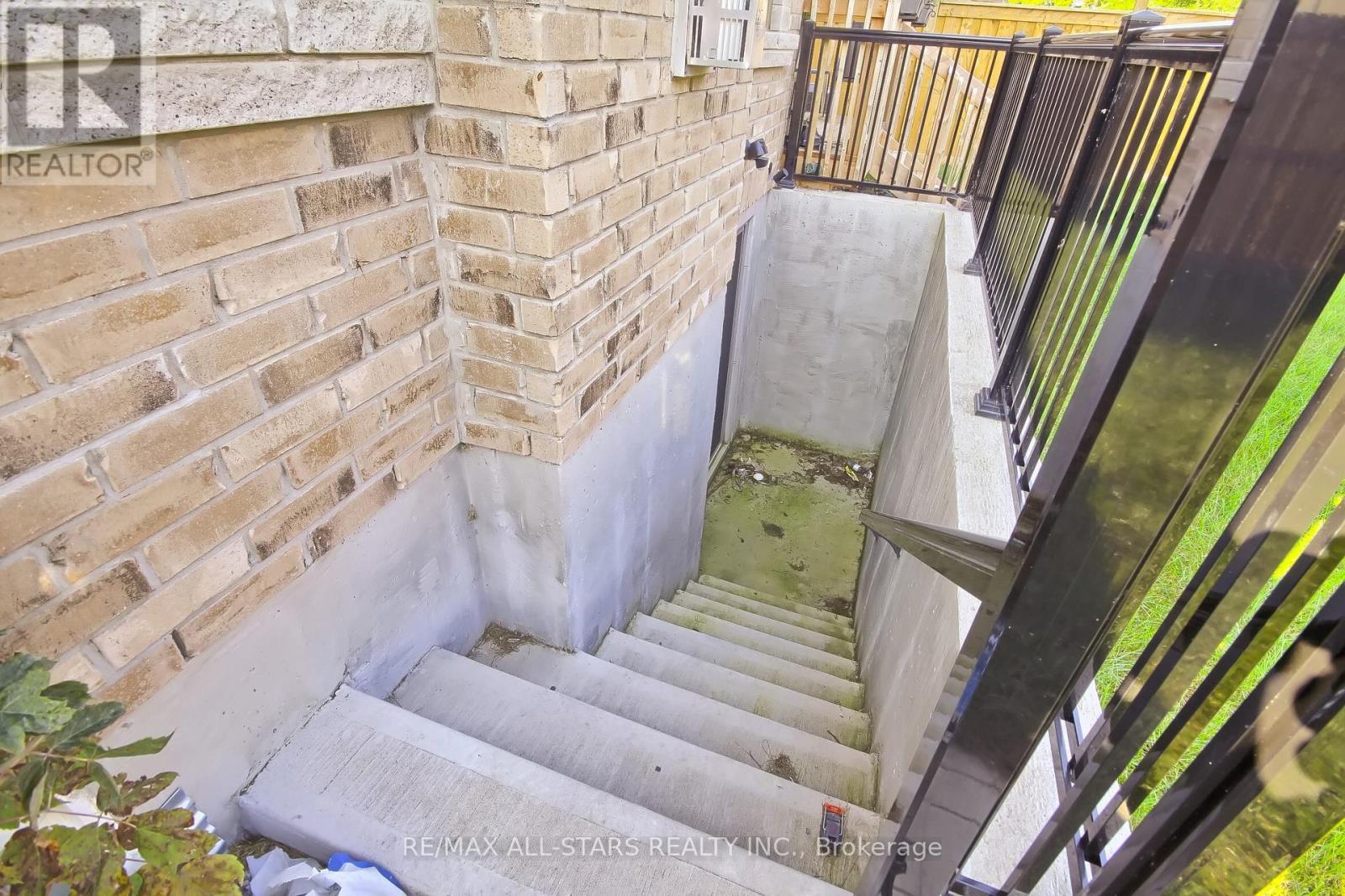 18 Pennine Drive, Whitby, Ontario  L1P 0C3 - Photo 50 - E12391354