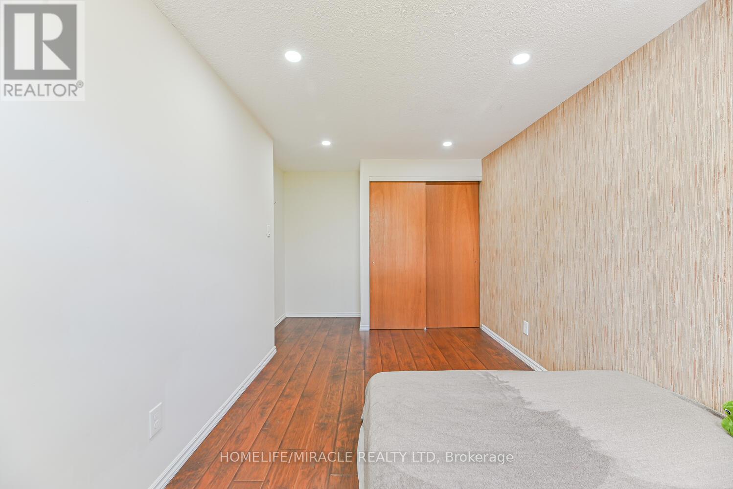 1354 Orlando Court, Oshawa (Samac), Ontario  L1G 6T9 - Photo 23 - E12391418