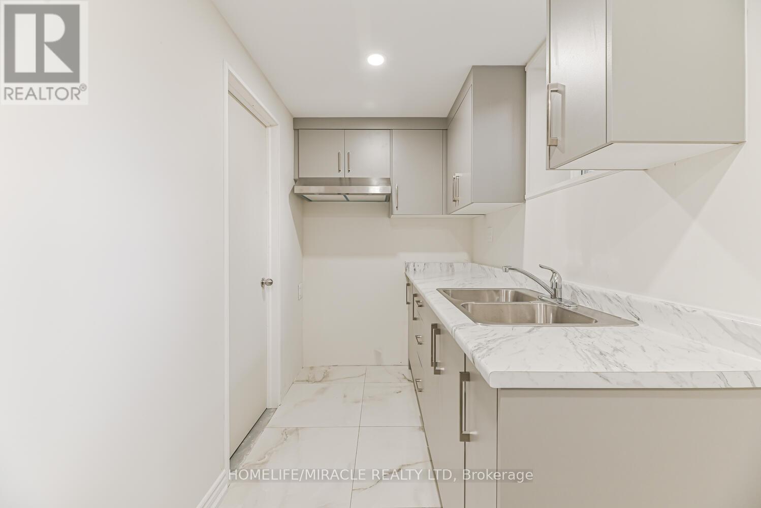 1354 Orlando Court, Oshawa (Samac), Ontario  L1G 6T9 - Photo 30 - E12391418