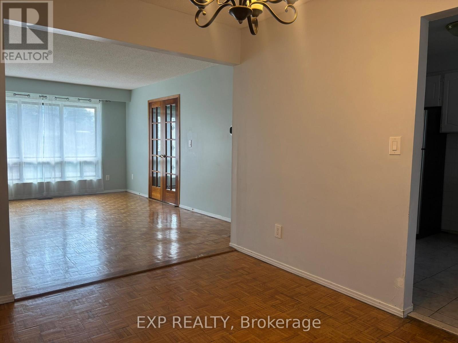 92 Berner Trail, Toronto, Ontario  M1B 1B3 - Photo 10 - E12391458