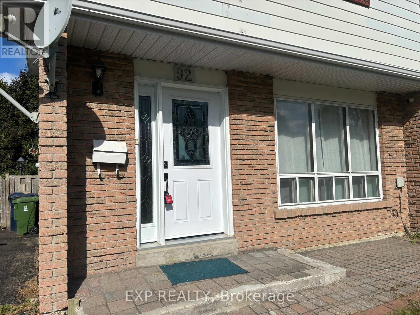 92 Berner Trail, Toronto, Ontario  M1B 1B3 - Photo 23 - E12391458